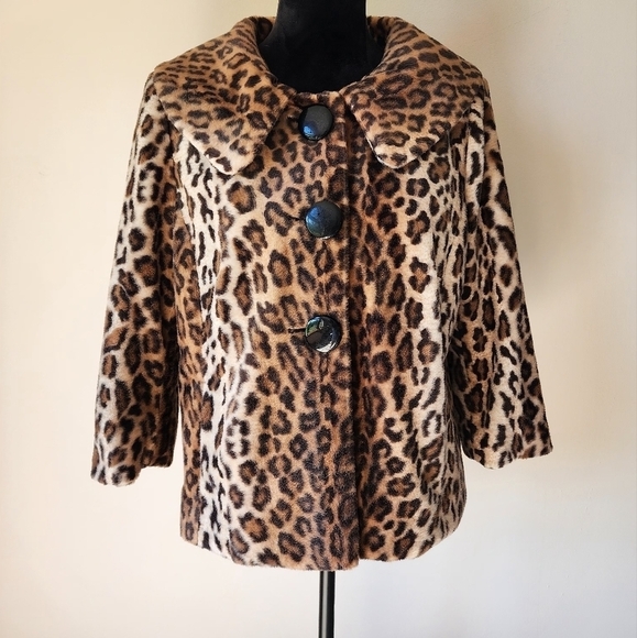 Chico's Short Coat/ Swing Jacket Cheetah Print Women's Size 1. - Picture 1 of 6